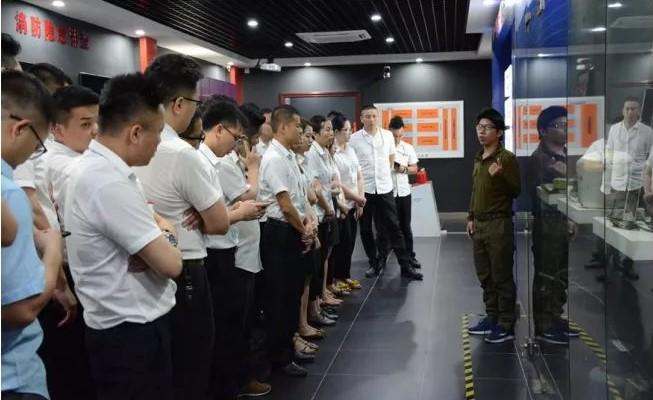 實戰(zhàn)實操|(zhì)雅駿瓷磚開展消防演練，關(guān)注消防安全！ 駿善俊美 雅駿瓷磚 2019-06-13 09:07